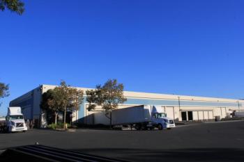 Oakland warehouse providing transload services